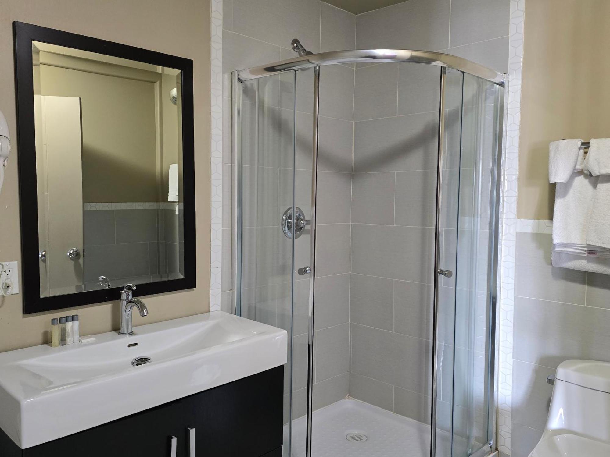 Royal Lodge Едмонтон Екстер'єр фото
