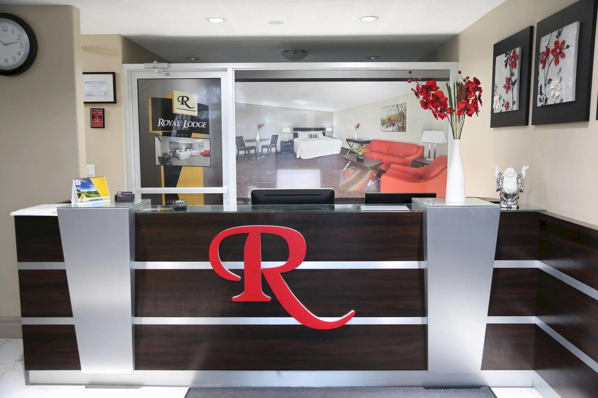Royal Lodge Едмонтон Екстер'єр фото